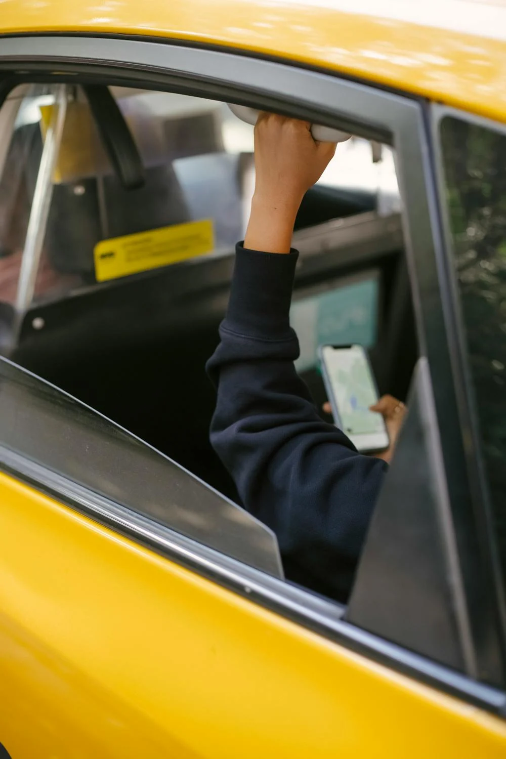 Bhot to Delhi Caboffer with extra 20% discount